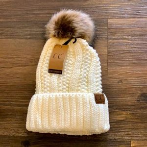 NWT Ivory Winter Hat (w/ pompon)